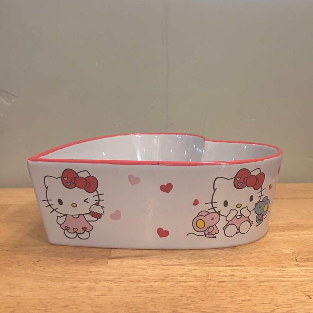 HELLO KITTY Ceramic Heart Baking Dish & Ceramic Heart Ramekin Set Made By Sanrio - Picture 6 of 11